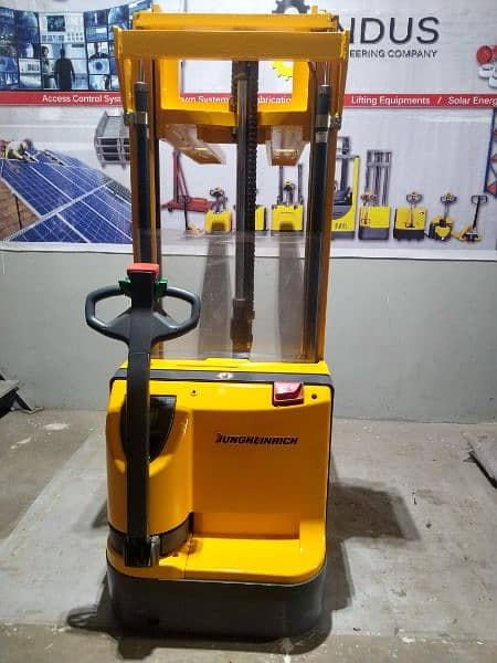 Jungheinrich/Electric/Stacker/lifter/1 ton/forklifter/pallet 1