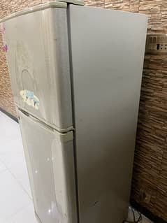 Dawlance Fridge (Medium Size) for sale