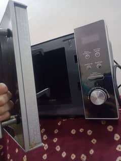 Homage Microwave oven