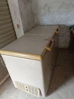 D Freezer good condition