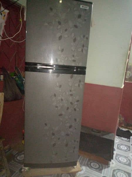 refrigerator good condition 0