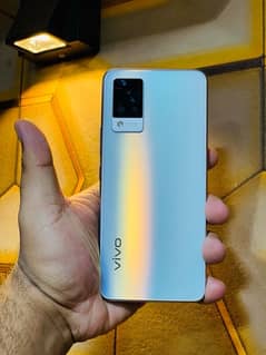 vivo v21 8/128 with box new condition 10/10