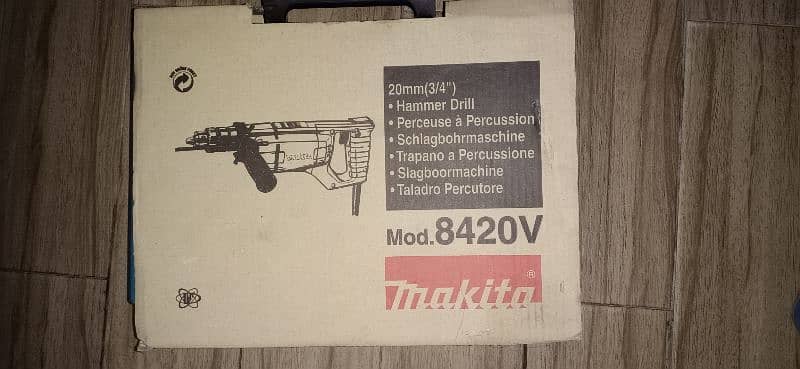 makita 8420v 4