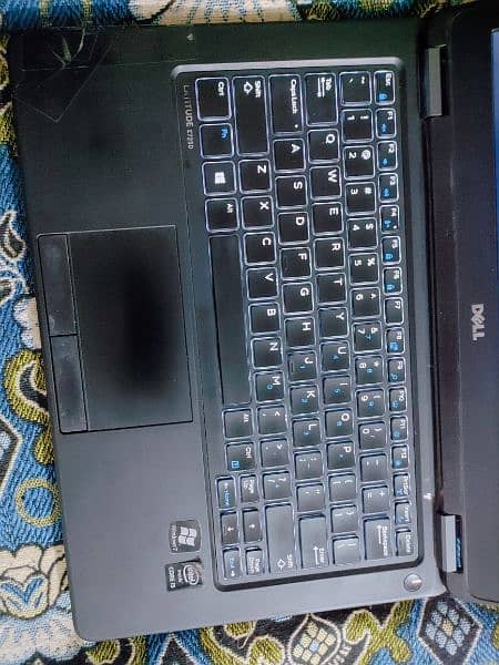 Dell Latitude e7250. i5 5th Generation 5