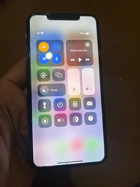 iphone 11 pro max 2