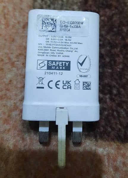 LG/Vivo/Moto Fast/Flash Charger 44 Watts 100% Original UK 3 pin 0