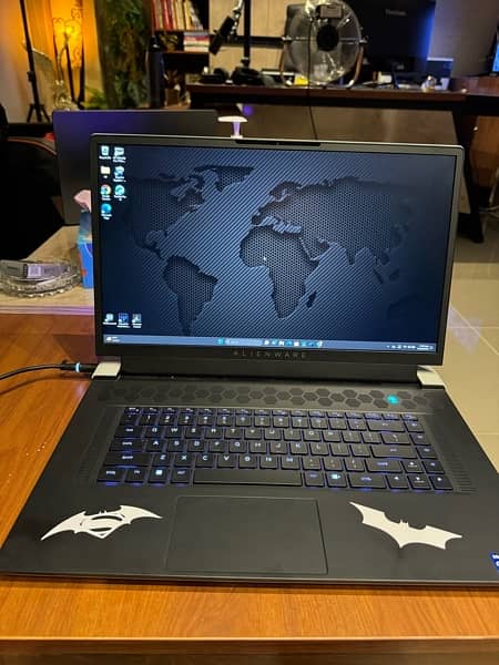 Dell Alienware x17 R2 - Alder Lake - 12th Gen Core i7 Processor 16GB 1