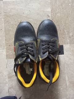 Safety Shoes for sale