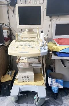 Ultrasound machine color Doppler Hitachi EUB-7000 with 3 probes 0