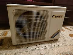 1.5 Ton GREE AIR CONDITIONER FOR SALE IN GOOD CONDITION