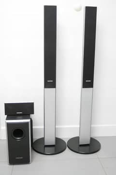 High quality Samsung speakers with woofers