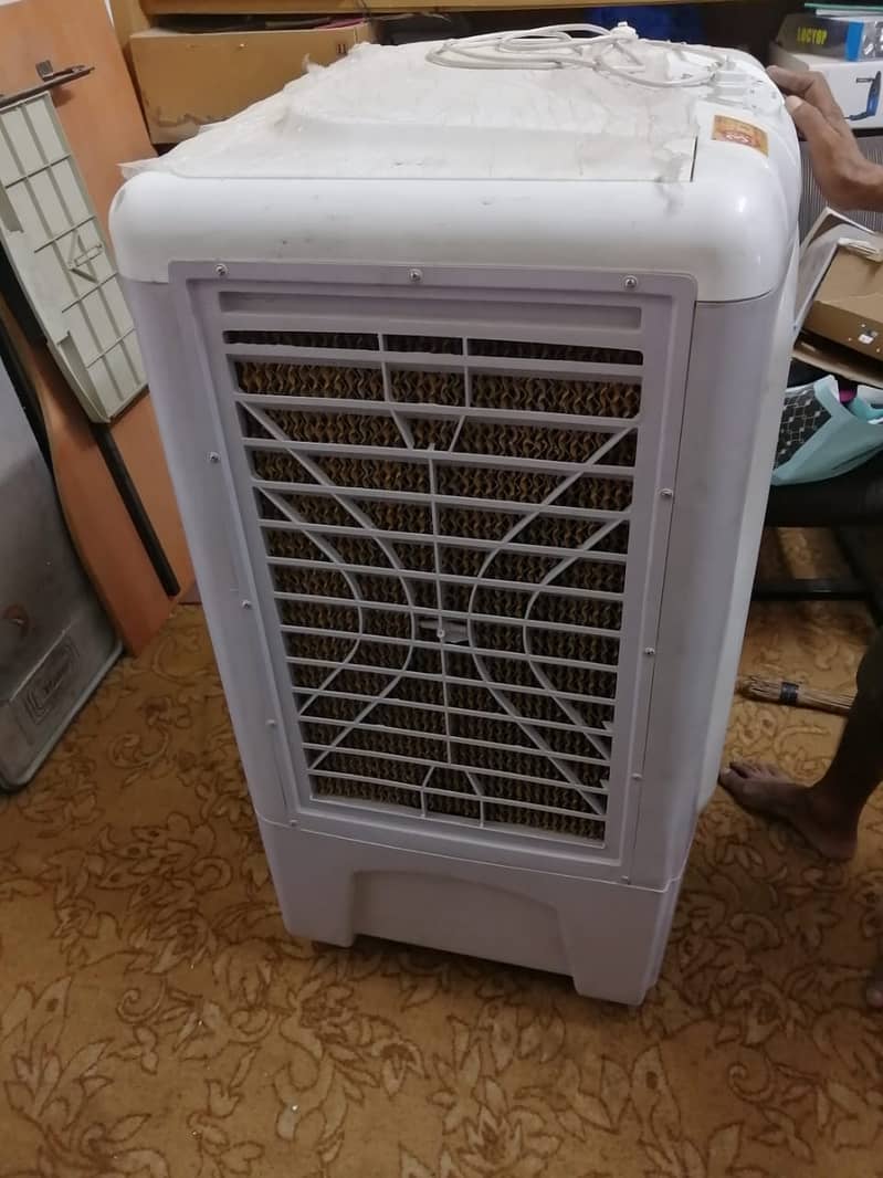 one season used sabro air cooler 4