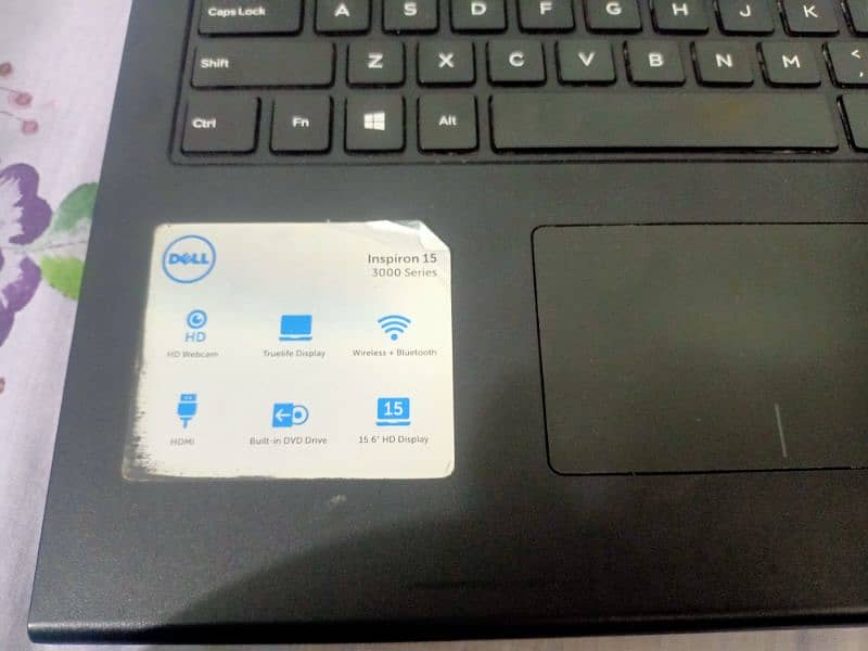 Dell intel core i5 Inspiron 15 3000 series with charger 3