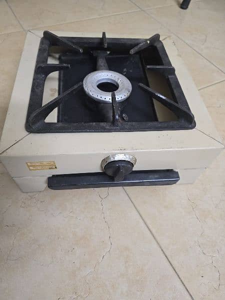 Kitchen Single Gas Stove/Chula & Old Celling Fan 0