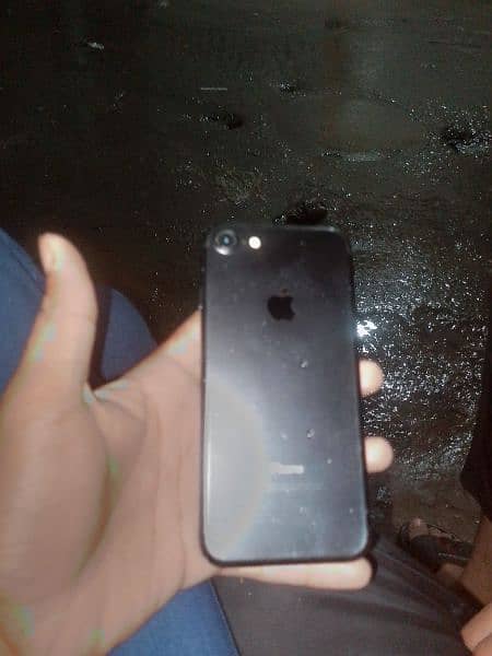 iphone 7 non pta all ok bettry health 100 % 8