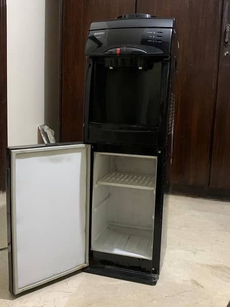 Orient water dispenser with refrigerator 6