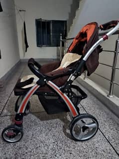 PRAM excellent condition