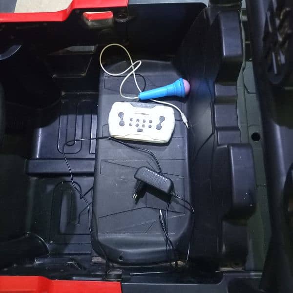 Kidz chargeable Jeep for sale 3