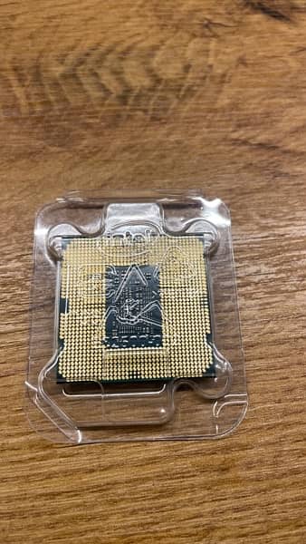 Intel i3 10100 processor used for gaming just like new 3