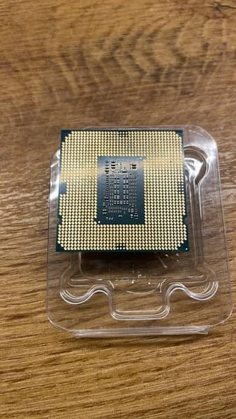 Intel i3 10100 processor used for gaming just like new 5