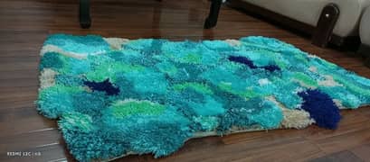 Plush woolen Handmade Rug