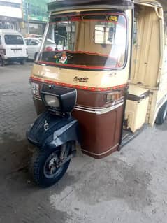 loader pick up rickshaw