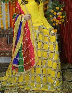 mayoon lehenga