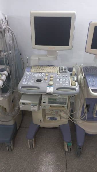 Ultrasound machines O3325OO8691 2