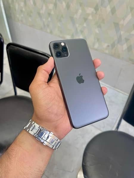 For Sale : iPhone 11 Pro Max 1