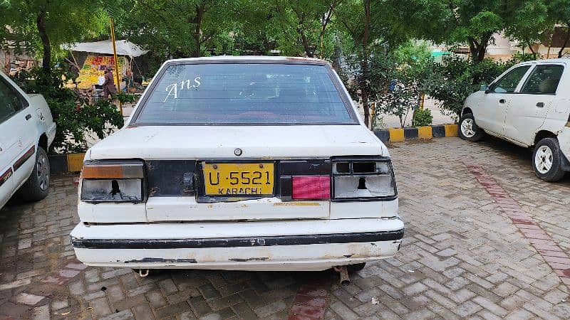 Corolla 1986 in running condition better than mehran khyber charade 5