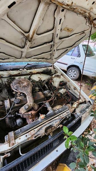 Corolla 1986 in running condition better than mehran khyber charade 7