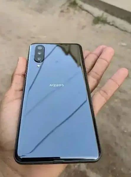 Sharp Aquos Zero 5g Basic 0