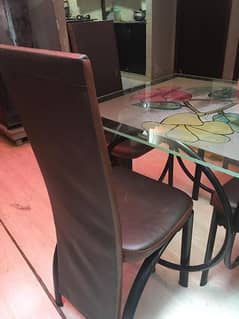 dining table urgent sale 0