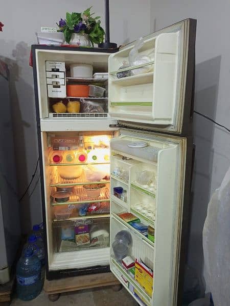 National Fridge For Urgent Sale! Chill Cooling! In working condition 2