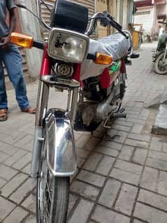 Honda cd70 2022 in red