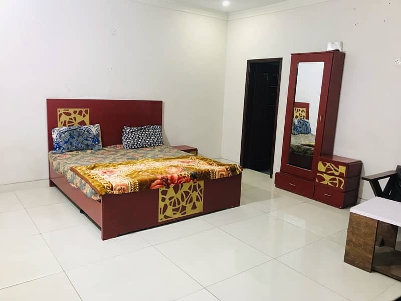 rooms available guest house jauhor Gulshan available 16