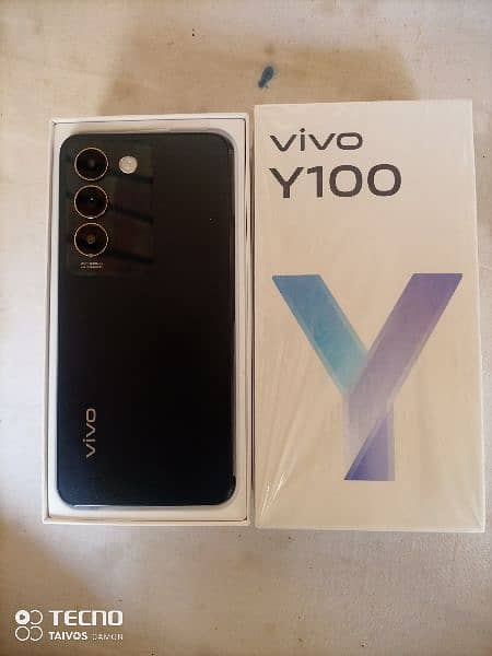 Vivo Y100 Crystal Black 1