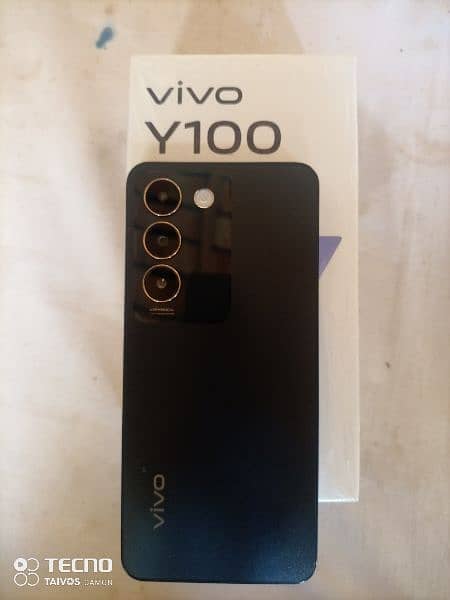 Vivo Y100 Crystal Black 3