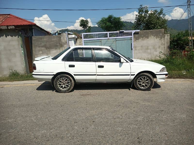 Toyota Corolla 88 6