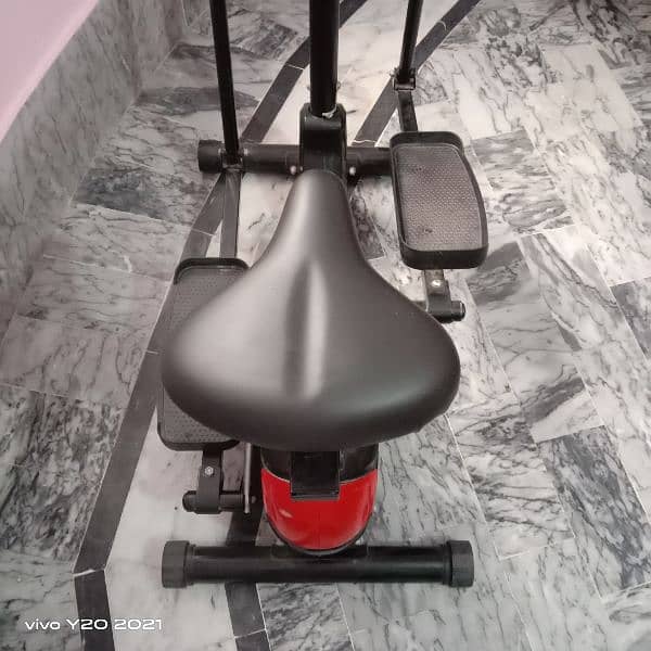 elliptical trainer. American fitness 4