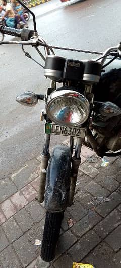 Suzuki gs 150 like new jenioun