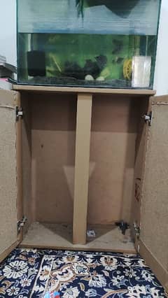 Caninet with two opening doors can also be used as aquarium stand