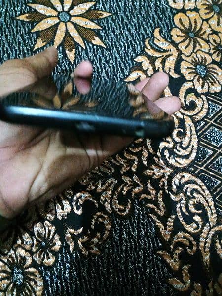 Samsung Galaxy j4 2/16 panel break hai baki all ok 0