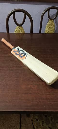 pure English willow hard ball cricket bat at factory rate