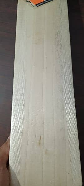 pure English willow hard ball cricket bat at factory rate 4