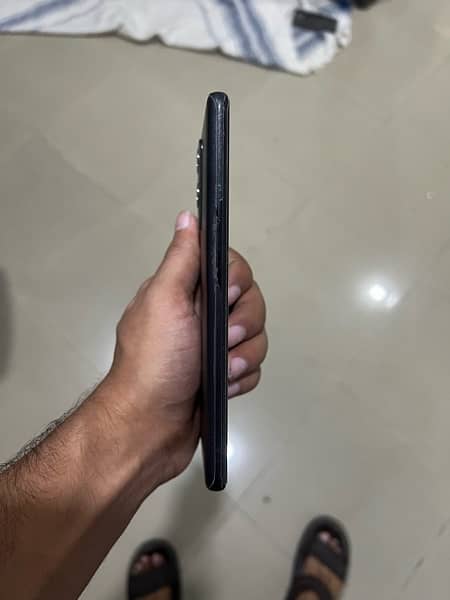 One Plus 9 Pro 5G 4