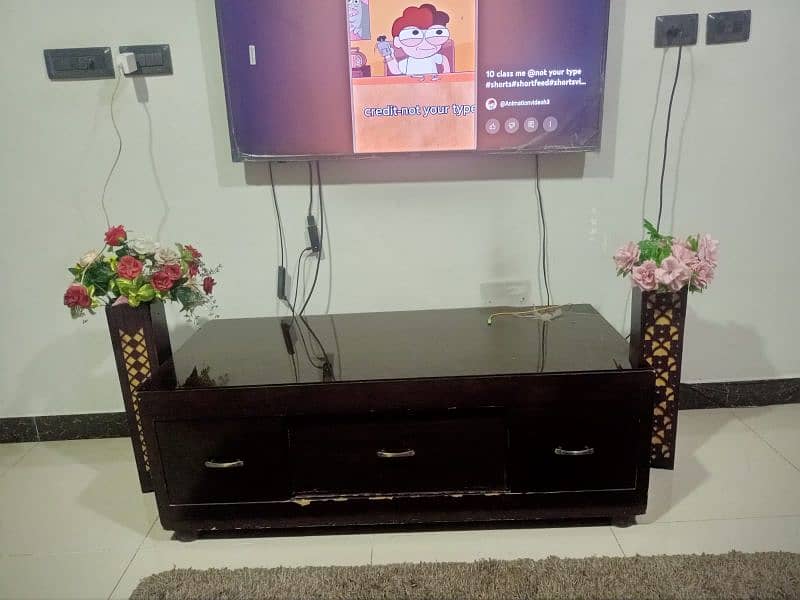 TV Console 2