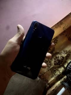 vivo y11 3/32 with box and charger 0