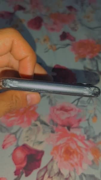 iPhone 11 non pta 4