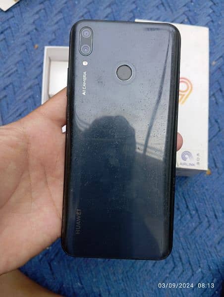 Huawei Y9 (4/64 GB) 2